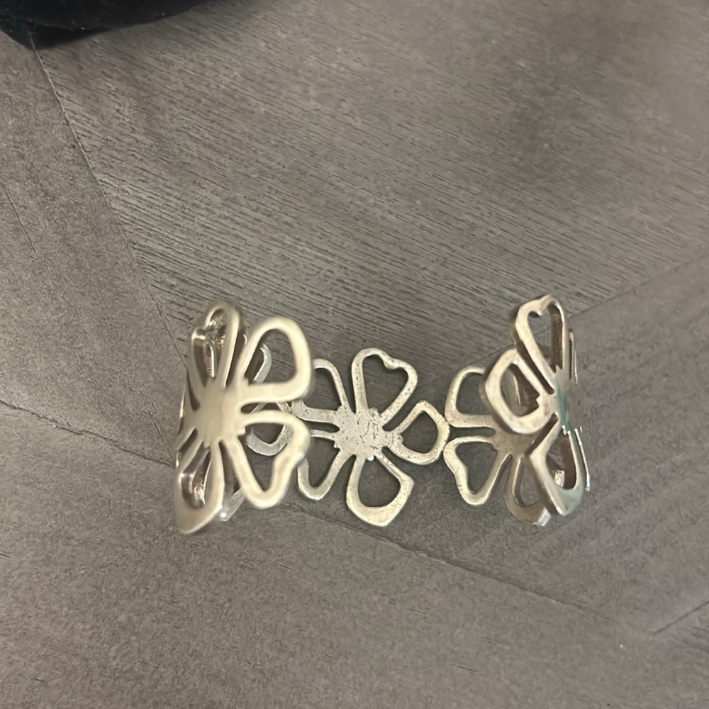 Sterling Silver Tiffany & Co Peretti “Hibiscus” - Picture 2 of 3
